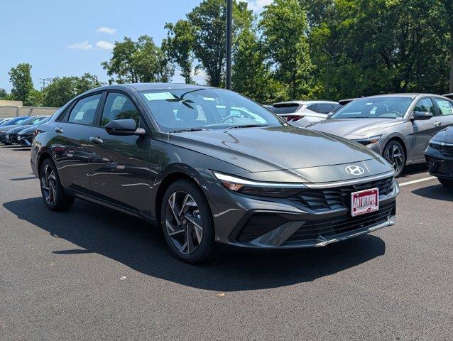 new 2025 Hyundai Elantra car, priced at $25,040