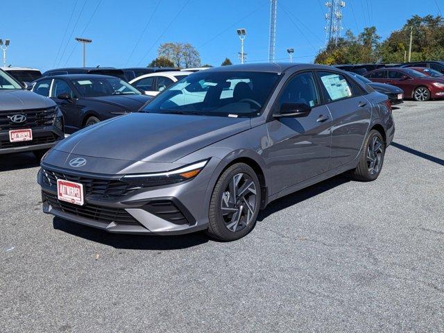 new 2025 Hyundai Elantra car, priced at $22,403