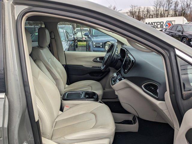 used 2021 Chrysler Pacifica car, priced at $23,600