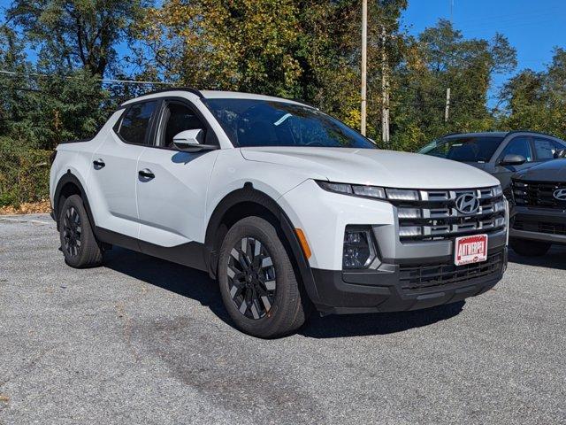 new 2025 Hyundai Santa Cruz car, priced at $30,684