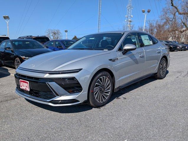 new 2025 Hyundai Sonata Hybrid car, priced at $29,397