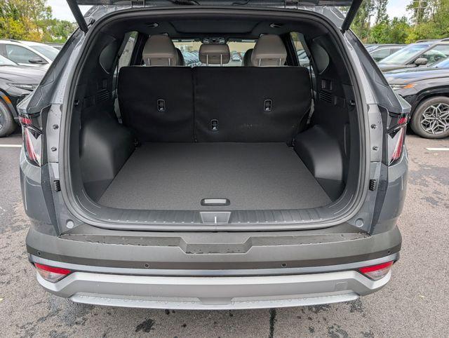 new 2026 Hyundai TUCSON Hybrid car, priced at $40,756