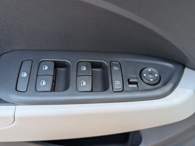new 2025 Hyundai Venue car, priced at $22,435