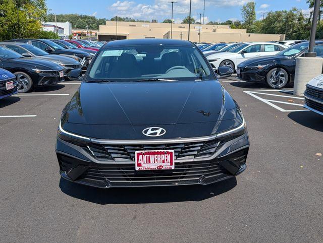new 2025 Hyundai ELANTRA HEV car, priced at $20,558