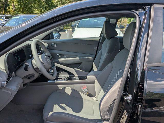 new 2025 Hyundai ELANTRA HEV car, priced at $20,558