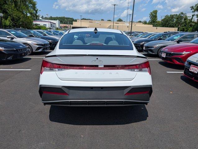 new 2025 Hyundai Elantra car, priced at $23,370
