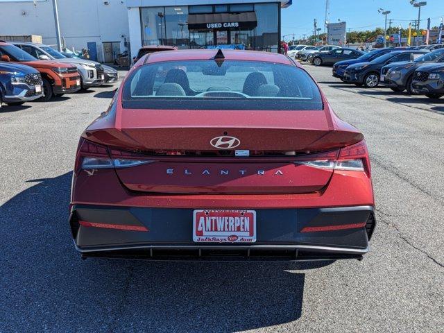 new 2025 Hyundai Elantra car, priced at $25,320