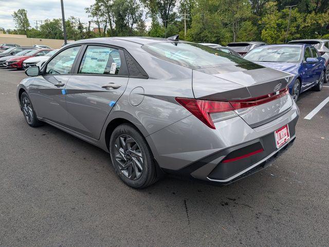 new 2025 Hyundai ELANTRA HEV car, priced at $23,812