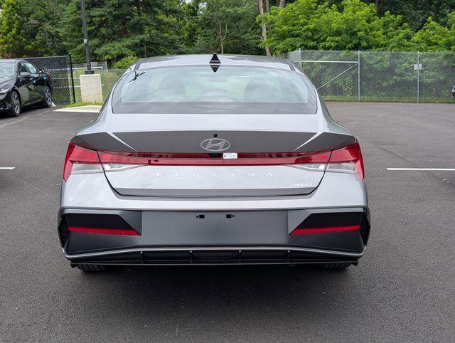 new 2025 Hyundai Elantra car, priced at $26,172