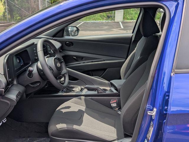new 2025 Hyundai Elantra car, priced at $23,237