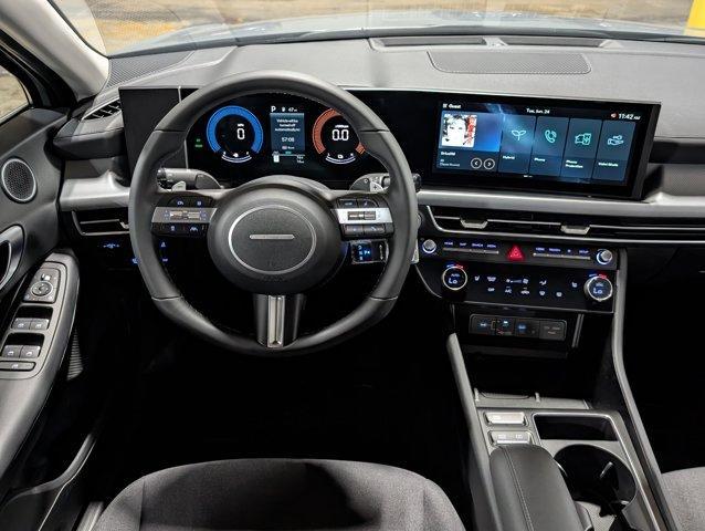 new 2025 Hyundai Sonata Hybrid car, priced at $30,677