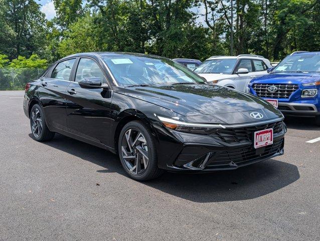 new 2025 Hyundai Elantra car, priced at $25,937