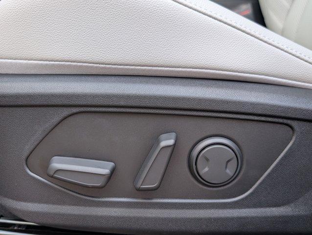 new 2025 Hyundai Elantra car, priced at $25,937