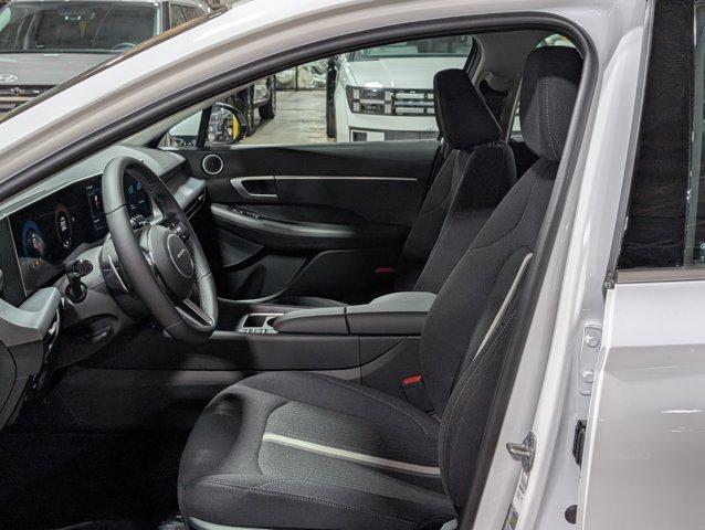 new 2025 Hyundai Sonata Hybrid car, priced at $31,000