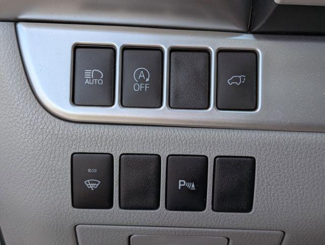 used 2018 Toyota Highlander car, priced at $24,944