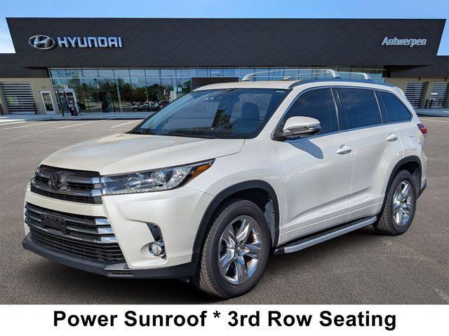 used 2018 Toyota Highlander car, priced at $24,944