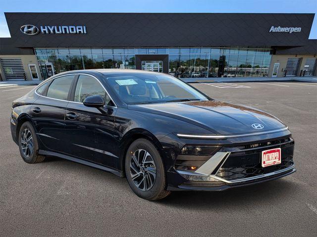 new 2026 Hyundai Sonata Hybrid car, priced at $30,037