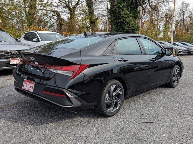 new 2025 Hyundai Elantra car, priced at $22,427