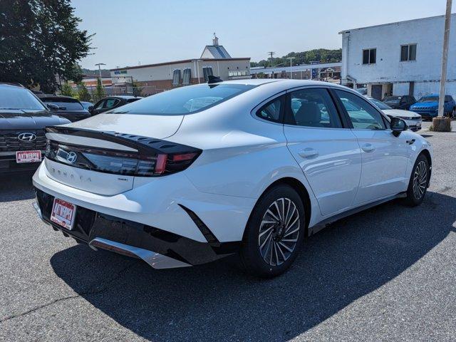 new 2024 Hyundai Sonata Hybrid car, priced at $28,619