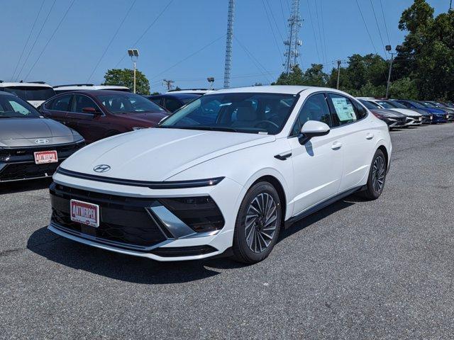 new 2024 Hyundai Sonata Hybrid car, priced at $28,619