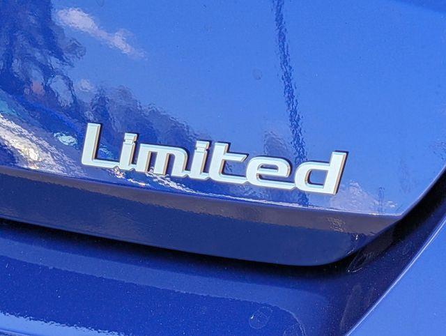 new 2025 Hyundai Elantra car, priced at $25,303