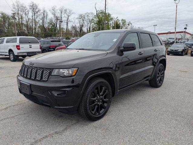 used 2018 Jeep Grand Cherokee car, priced at $15,551