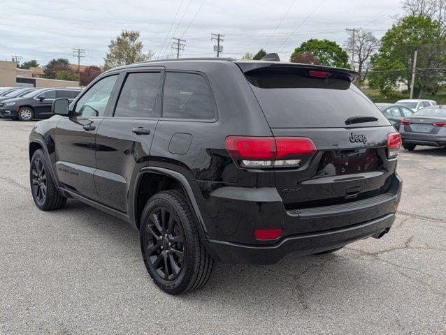 used 2018 Jeep Grand Cherokee car, priced at $15,551