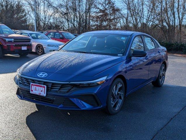 new 2025 Hyundai Elantra car, priced at $21,407