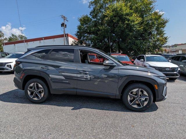 new 2025 Hyundai Tucson car, priced at $33,206