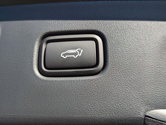 new 2026 Hyundai TUCSON Hybrid car, priced at $40,661