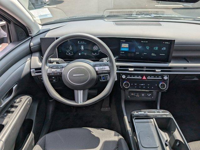 new 2025 Hyundai TUCSON Hybrid car, priced at $35,485