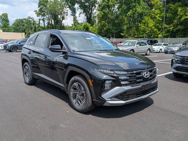 new 2025 Hyundai TUCSON Hybrid car, priced at $35,485