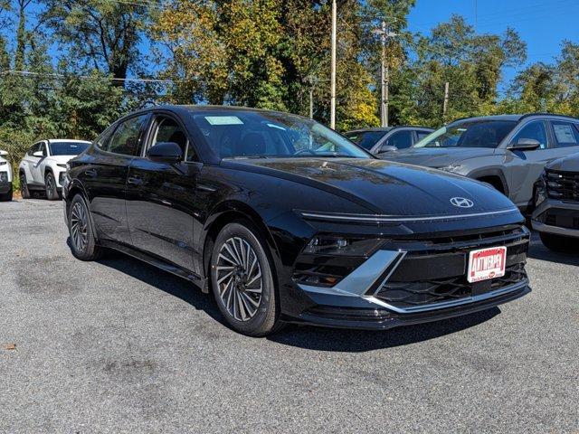 new 2025 Hyundai Sonata Hybrid car, priced at $30,056