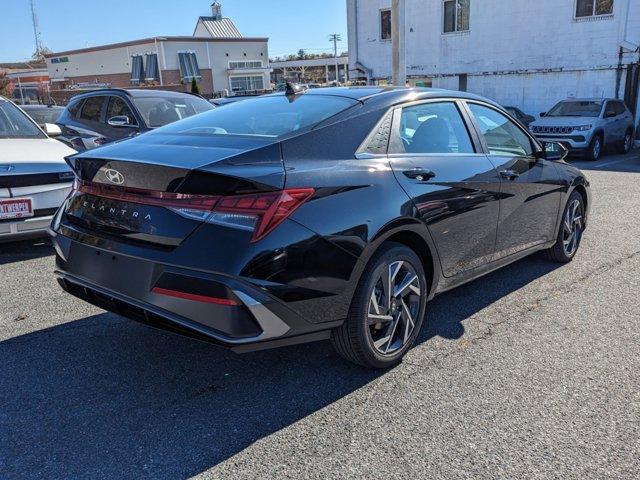 new 2025 Hyundai Elantra car, priced at $24,926