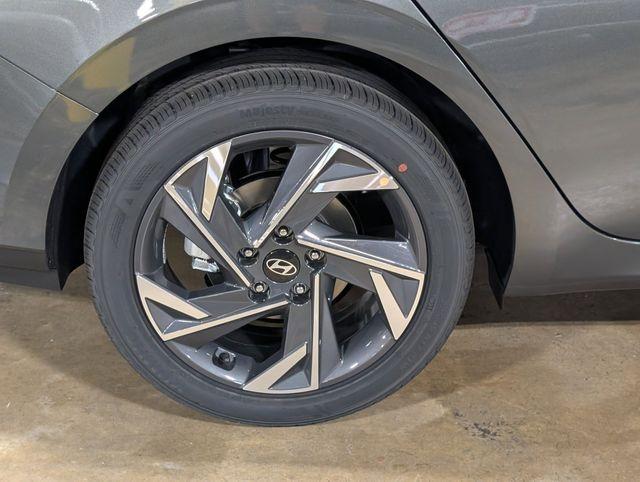new 2025 Hyundai Elantra car, priced at $23,777