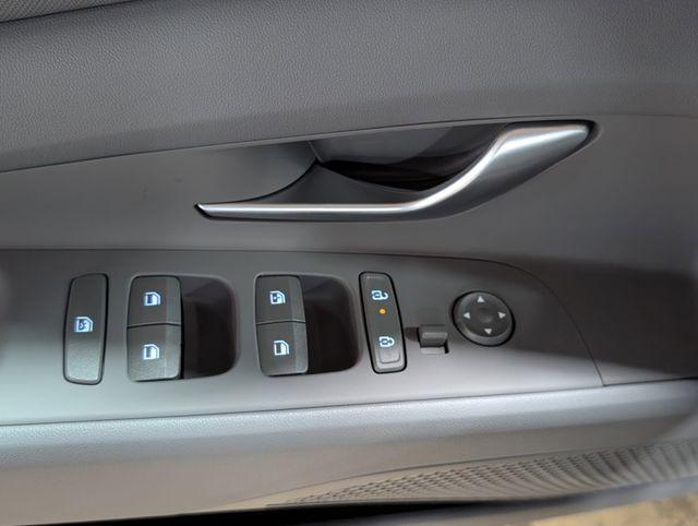 new 2025 Hyundai Elantra car, priced at $23,777