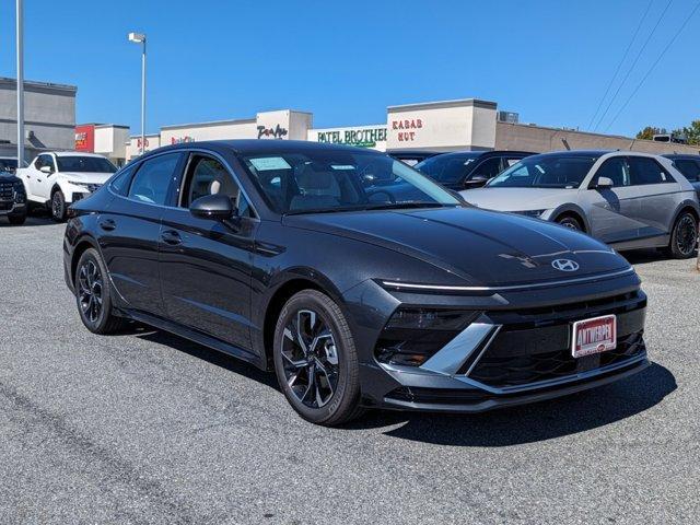 new 2025 Hyundai Sonata car, priced at $28,936