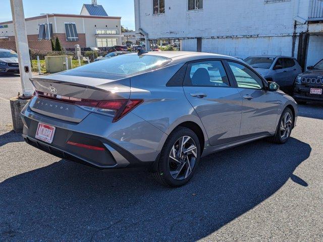 new 2025 Hyundai Elantra car, priced at $22,456