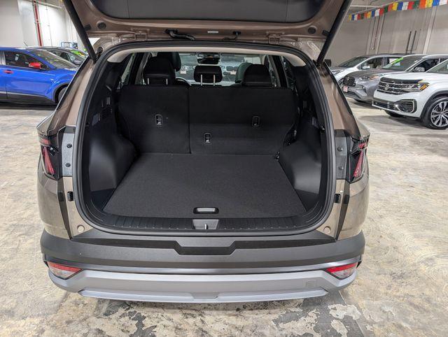 new 2025 Hyundai TUCSON Hybrid car, priced at $33,414