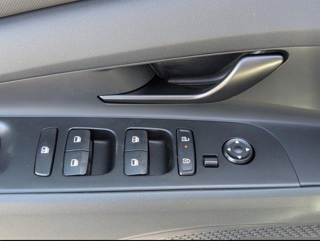 new 2025 Hyundai Elantra car, priced at $28,582