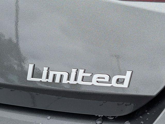 new 2025 Hyundai Elantra car, priced at $23,561
