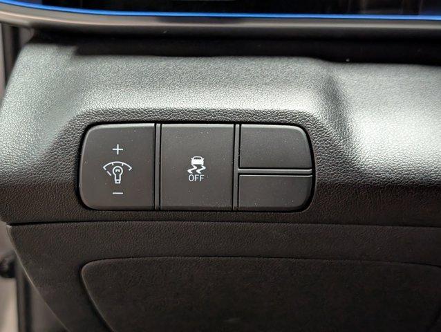 new 2025 Hyundai Elantra car, priced at $25,124