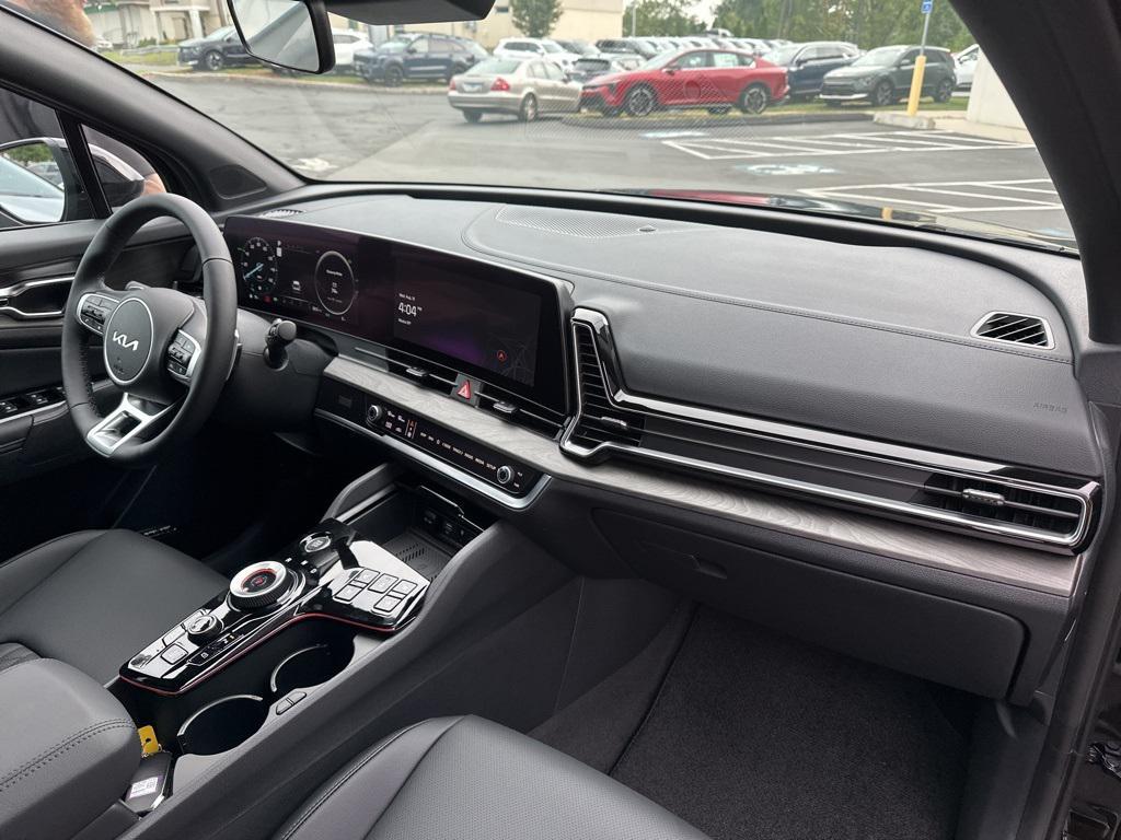 new 2025 Kia Sportage car, priced at $43,570