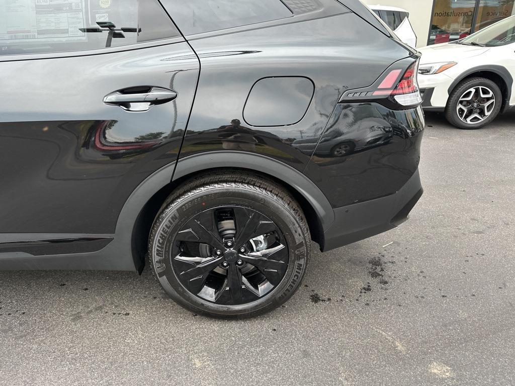 new 2025 Kia Sportage car, priced at $43,570