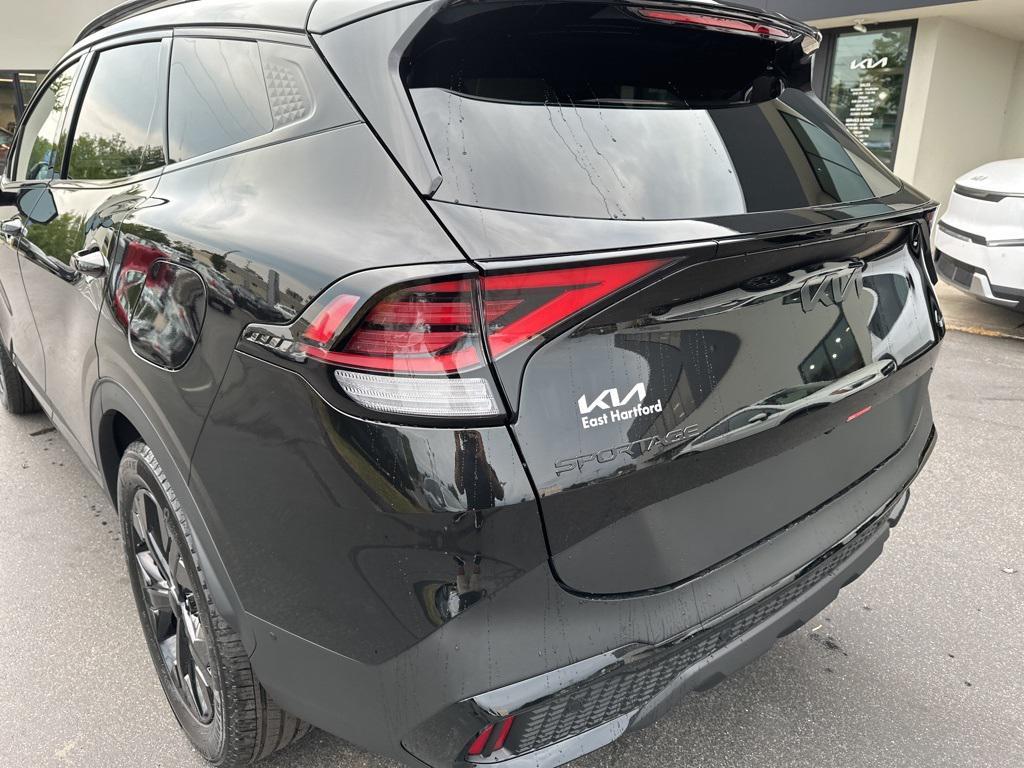 new 2025 Kia Sportage car, priced at $43,570