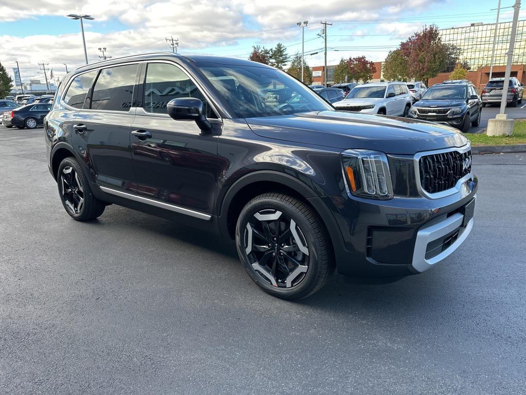 new 2025 Kia Telluride car, priced at $43,908