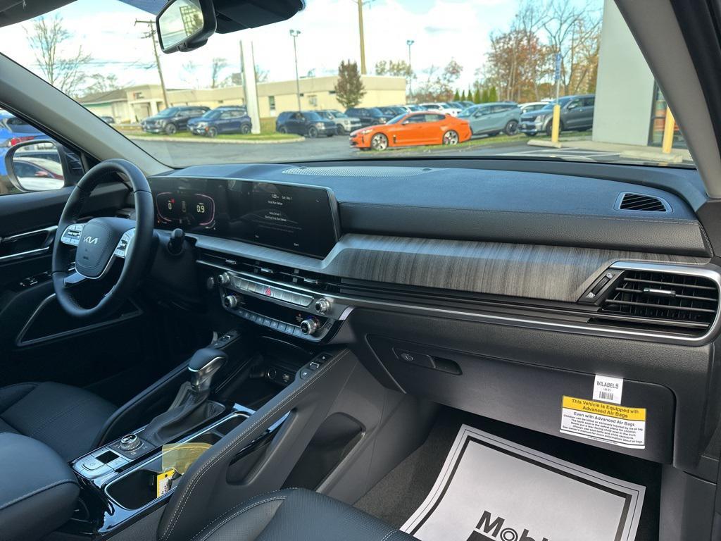 new 2025 Kia Telluride car, priced at $43,908