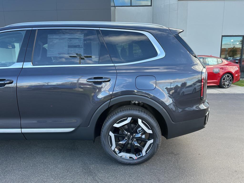 new 2025 Kia Telluride car, priced at $43,908