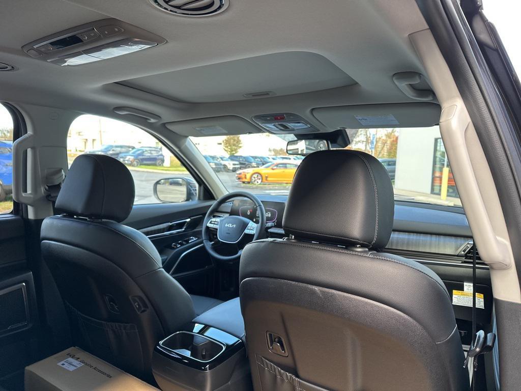 new 2025 Kia Telluride car, priced at $43,908