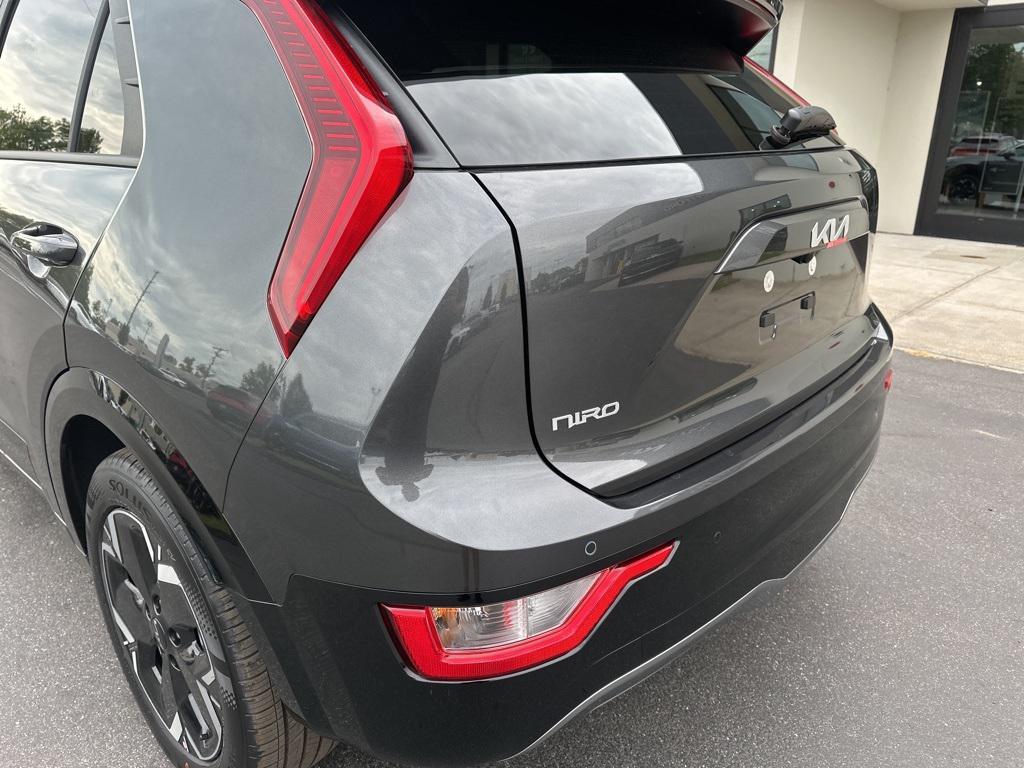 new 2025 Kia Niro EV car, priced at $33,059
